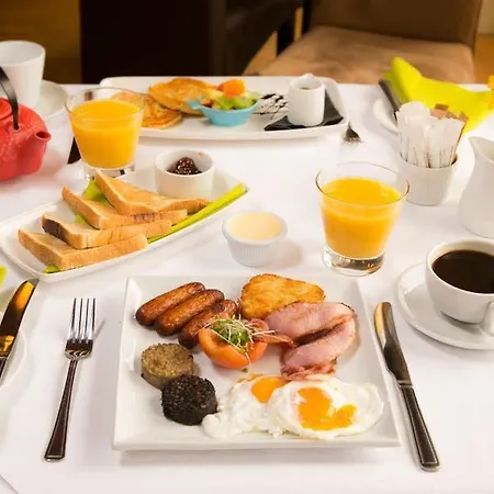 Waterfront House & Restaurant Hotel