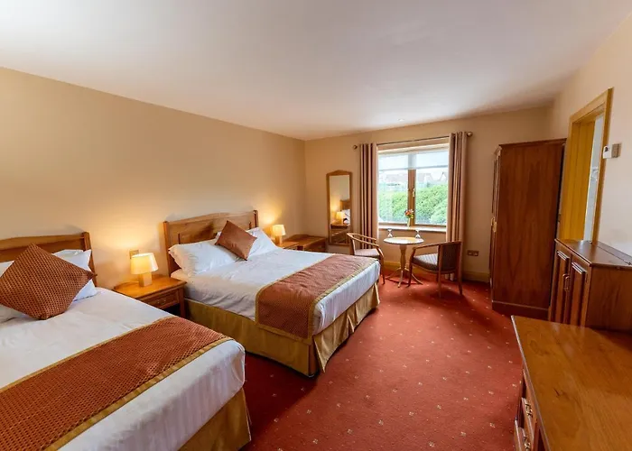 Waterfront House & Restaurant Отель Инишкрон