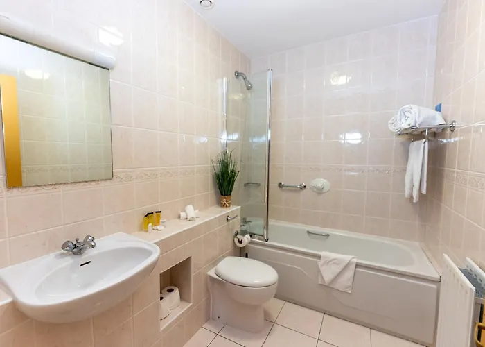 Waterfront House & Restaurant 4* Инишкрон