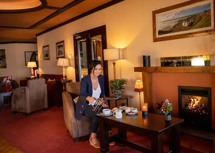 Waterfront House & Restaurant Отель Инишкрон