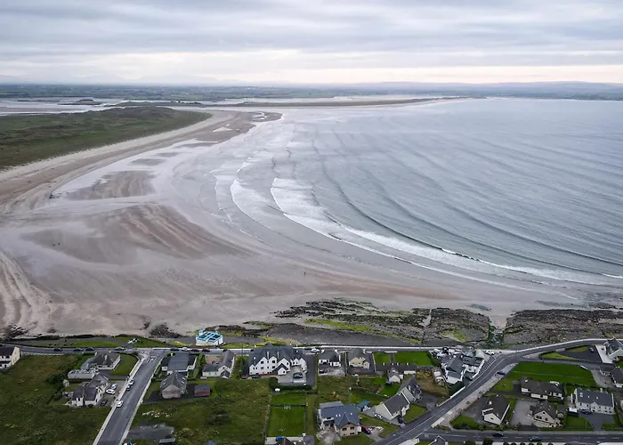 Waterfront House & Restaurant