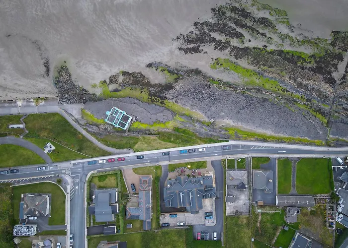 Waterfront House & Restaurant