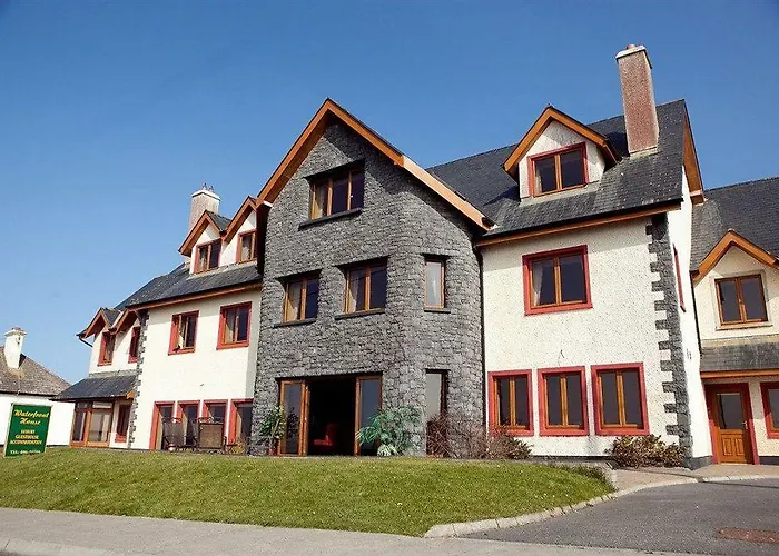 Waterfront House & Restaurant Инишкрон