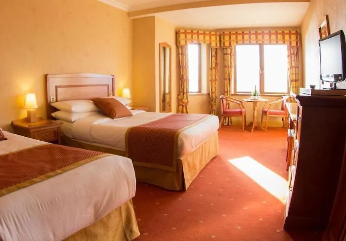 Waterfront House & Restaurant 4* Инишкрон