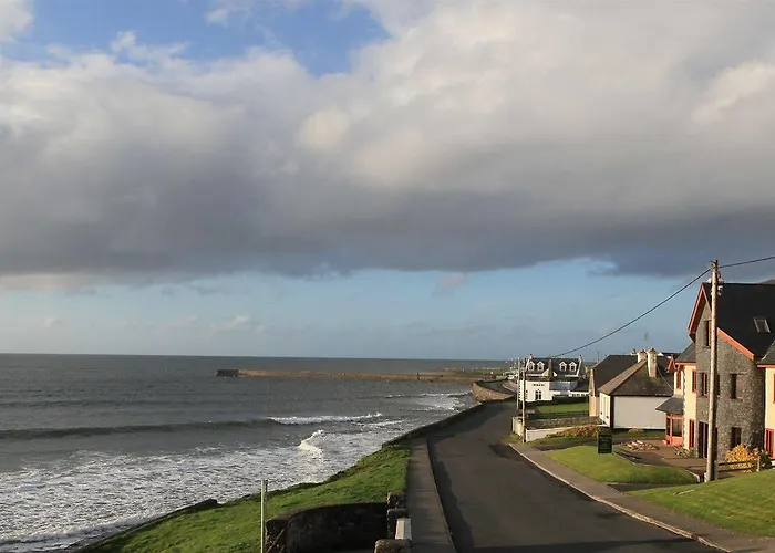 Отель Waterfront House & Restaurant Инишкрон