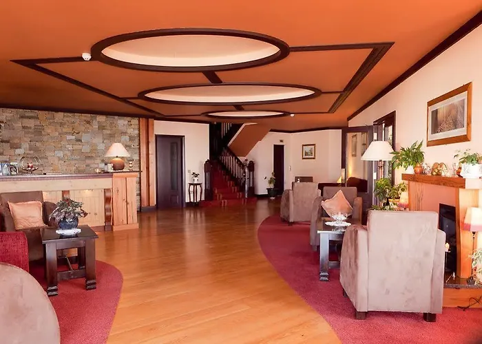 Waterfront House & Restaurant Отель Инишкрон